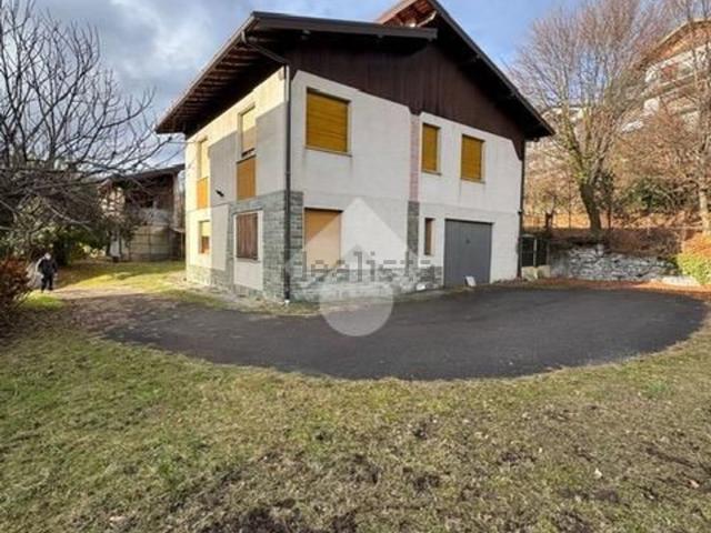 Villetta bifamiliare in vendita di 120 m² in Via Lanfranconi, 32