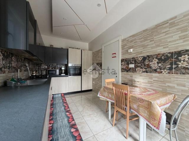 Villetta bifamiliare in vendita di 120 m² in Via Livel, 146