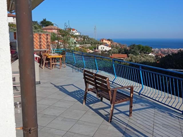 Villetta bifamiliare in vendita di 120 m² in Via Losano, 65