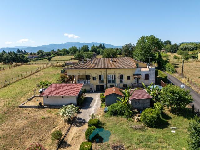 Villetta bifamiliare in vendita di 120 m² in Via Maccareccia