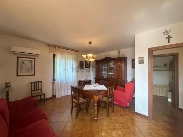 Villetta bifamiliare in vendita di 120 m² in Via Maggiore di Oratoio