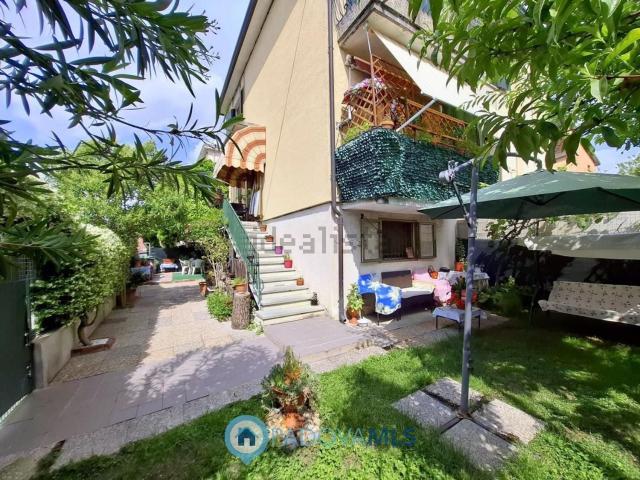 Villetta bifamiliare in vendita di 120 m² in Via Marco Zoppo