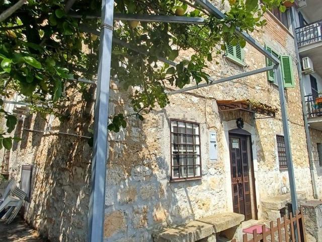 Villetta bifamiliare in vendita di 120 m² in Via Marittima