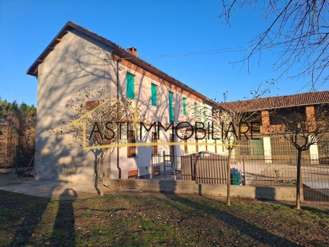 Villetta bifamiliare in vendita di 120 m² in Via Monsignor Stefano Robino, 14