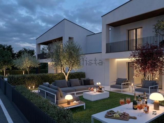 Villetta bifamiliare in vendita di 185 m² in Via P. Mascagni