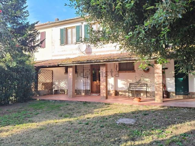 Villetta bifamiliare in vendita di 120 m² in Via Pian del Bichi