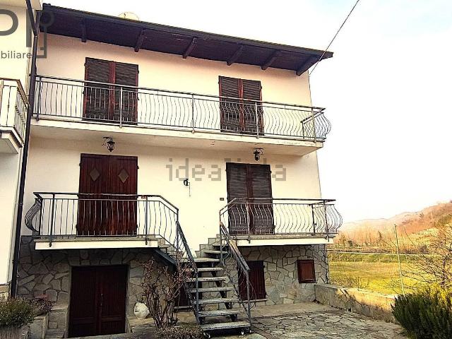 Villetta bifamiliare in vendita di 120 m² in Via Roma, 1