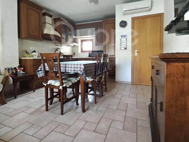 Villetta bifamiliare in vendita di 120 m² in Via Roma, 7