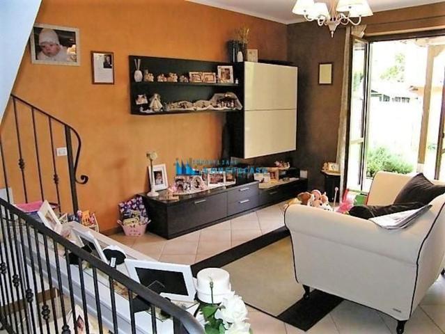 Villetta bifamiliare in vendita di 120 m² in Via San Lorenzo