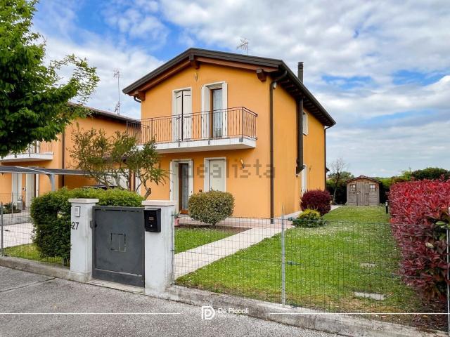 Villetta bifamiliare in vendita di 120 m² in Via San Mauro, 27