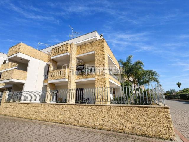 Villetta bifamiliare in vendita di 120 m² in Via San Pietro in Lama, 123