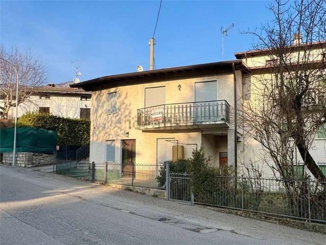 Villetta bifamiliare in vendita di 120 m²