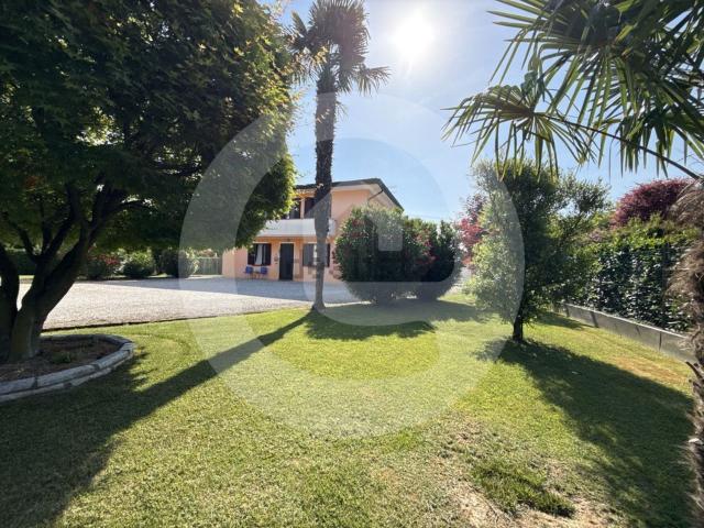 Villetta bifamiliare in vendita di 120 m²