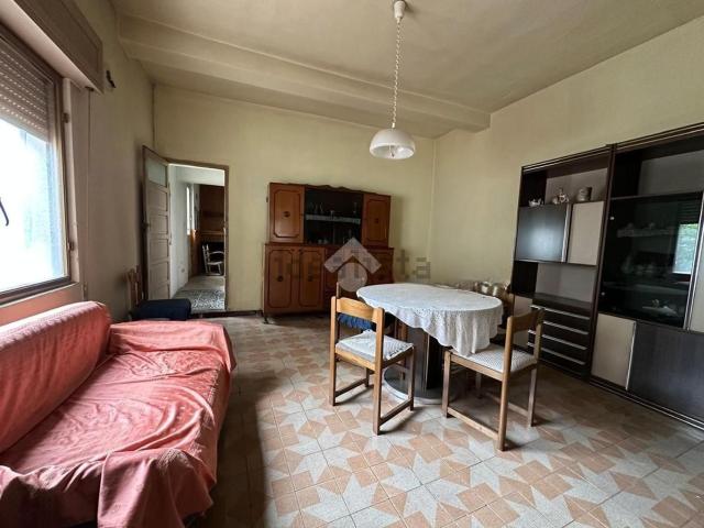 Villetta bifamiliare in vendita di 121 m² in Via Asproni, 13