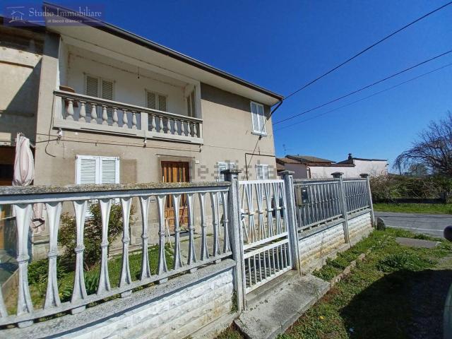 Villetta bifamiliare in vendita di 122 m² in Via Marconi, 82