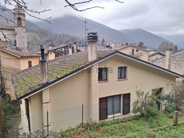 Villetta bifamiliare in vendita di 122 m²