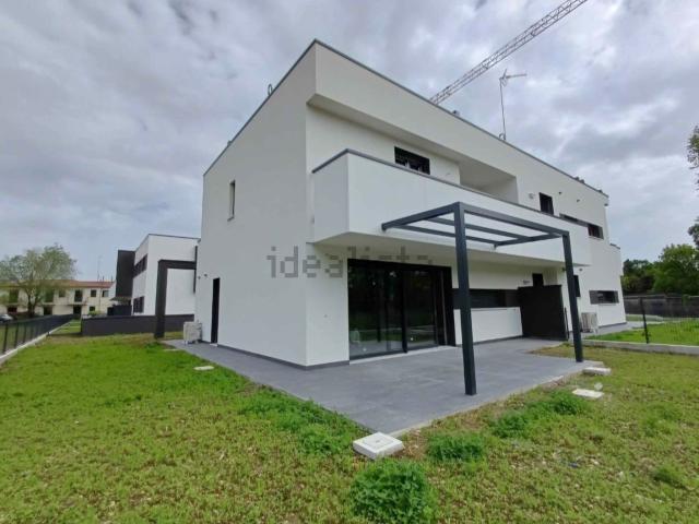 Villetta bifamiliare in vendita di 122 m²