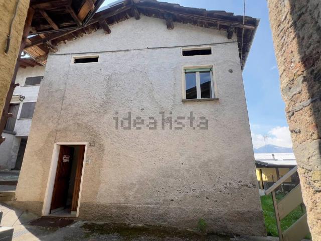 Villetta bifamiliare in vendita di 127 m² in Via Albareda