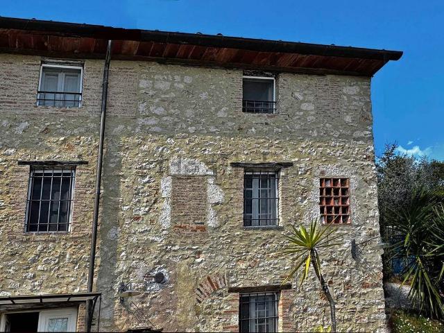 Villetta bifamiliare in vendita di 127 m² in Via di Campo, 933