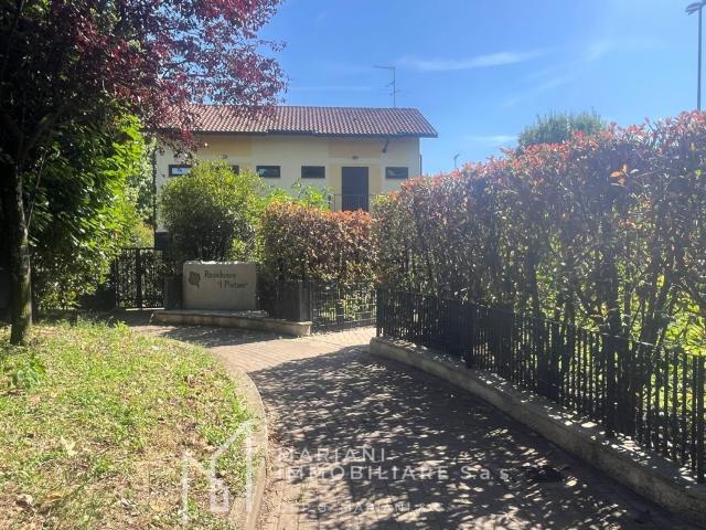 Villetta bifamiliare in vendita di 127 m² in Via Giovanni Pascoli, 44