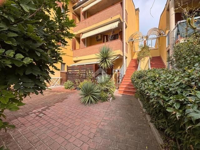Villetta bifamiliare in vendita di 127 m² in Via Mar Jonio, 21