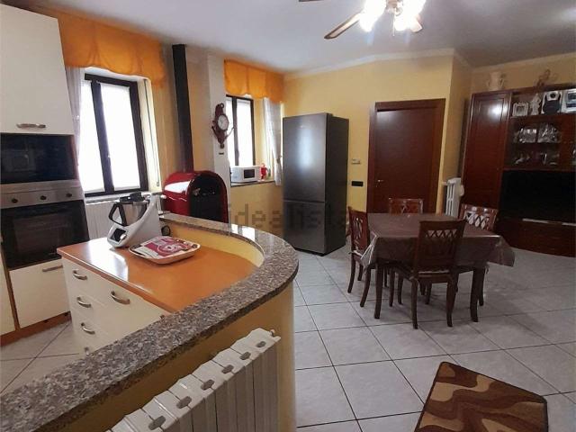 Villetta bifamiliare in vendita di 127 m² in Via Palestro, 10