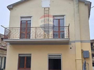 Villetta bifamiliare in vendita di 124 m² in Via Vasari, 42