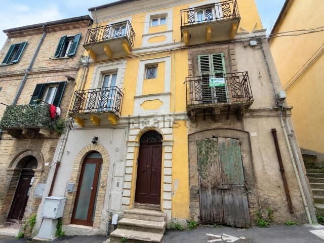 Villetta bifamiliare in vendita di 124 m² in Via Asilo, 36