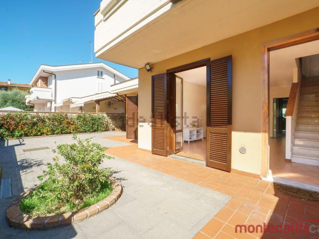 Villetta bifamiliare in vendita di 124 m² in Via Guglielmo Marconi, 271