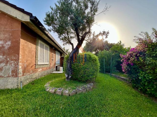Villetta bifamiliare in vendita di 125 m² in Località Coscinà