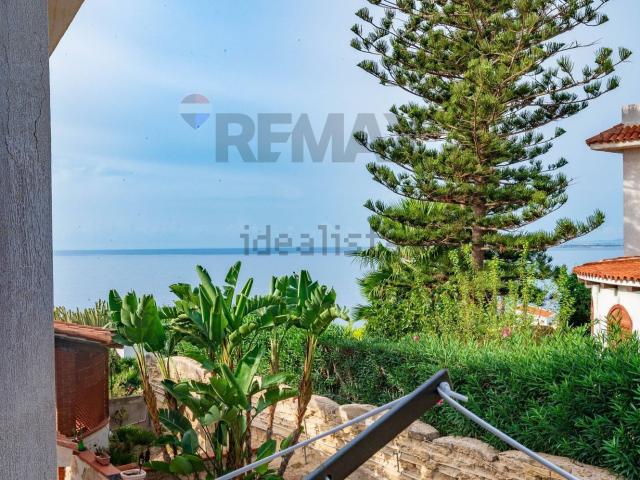 Villetta bifamiliare in vendita di 125 m² in Strada Capo Murro di Porco, 232