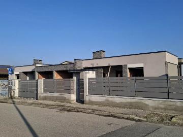 Villetta bifamiliare in vendita di 125 m² in Strada della Regina