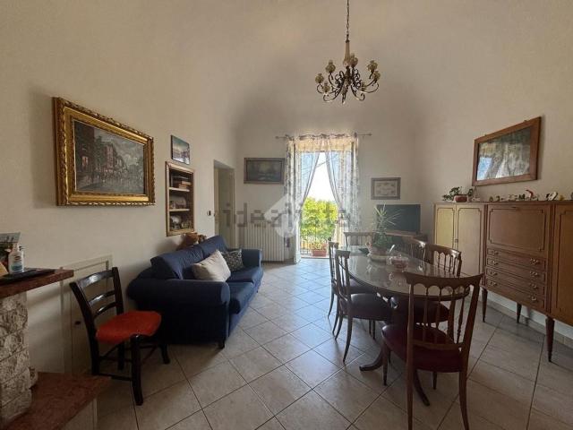 Villetta bifamiliare in vendita di 125 m² in Salita al Castello, 12