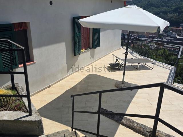 Villetta bifamiliare in vendita di 125 m² in Salita della Chiappa