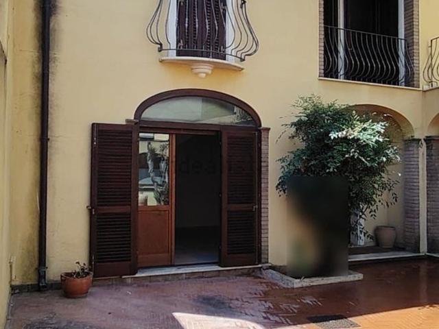 Villetta bifamiliare in vendita di 125 m² in Via Vittorio Emanuele, 110