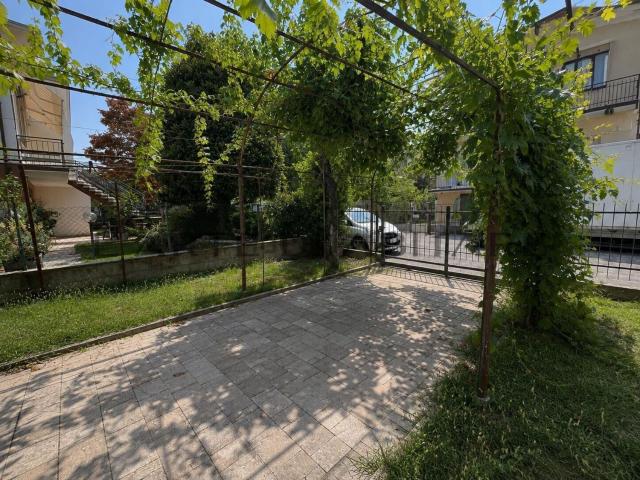 Villetta bifamiliare in vendita di 125 m² in Via Bruno Mion