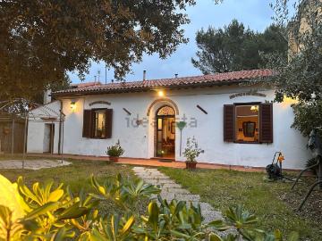Villetta bifamiliare in vendita di 125 m² in Via del Vaiolo