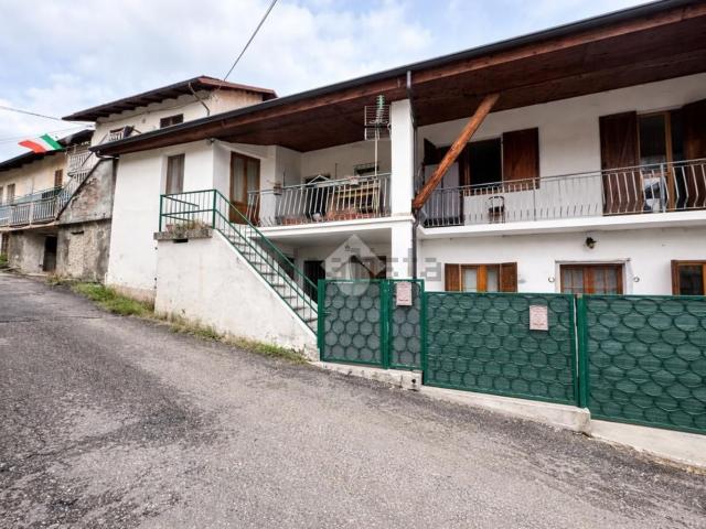 Villetta bifamiliare in vendita di 125 m² in Via Malandrino, 26