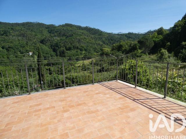 Villetta bifamiliare in vendita di 125 m² in Via Niccolò Paganini