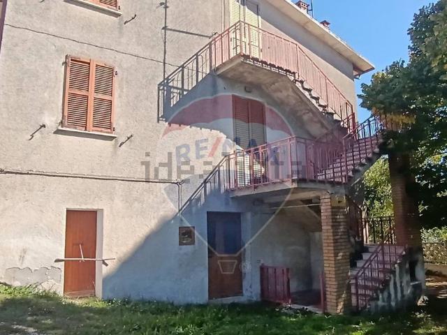 Villetta bifamiliare in vendita di 126 m² in Località Sant&apos Ercolano
