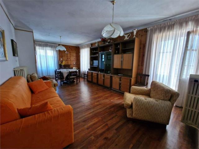 Villetta bifamiliare in vendita di 128 m² in Via Nazionale, 56
