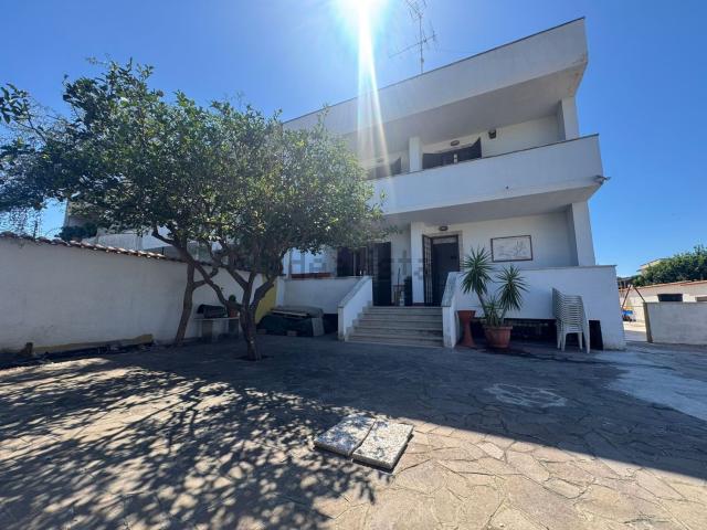 Villetta bifamiliare in vendita di 129 m² in Via della Fornace