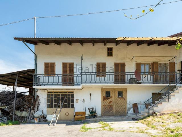 Villetta bifamiliare in vendita di 129 m² in Via Lungaserra, 87