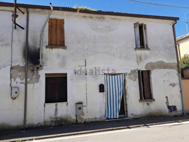 Villetta bifamiliare in vendita di 129 m² in Via Roma, 24