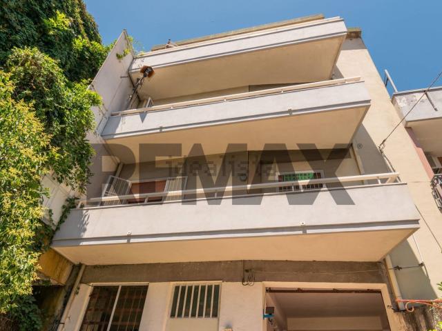 Villetta bifamiliare in vendita di 129 m² in Viale dei Platani, 81