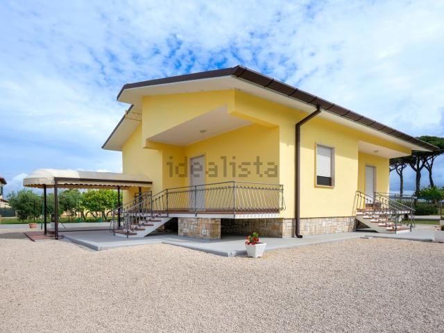 Villetta bifamiliare in vendita di 130 m² in Strada della Lavorazione