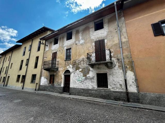 Villetta bifamiliare in vendita di 130 m² in Via Torino, 112