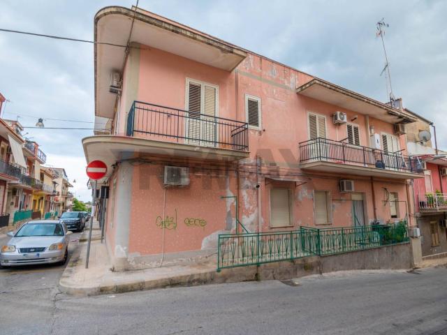 Villetta bifamiliare in vendita di 130 m² in Via Vittorio Alfieri, 21