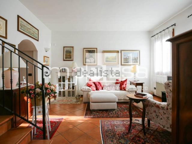 Villetta bifamiliare in vendita di 130 m² in Via Antonio Zanchi