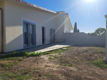 Villetta bifamiliare in vendita di 130 m² in Via Basento